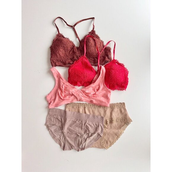 AERIE Intimates Lot - 2x Eyelash Lace Triangle, Sunnie Bralettes, Size M - Picture 1 of 15